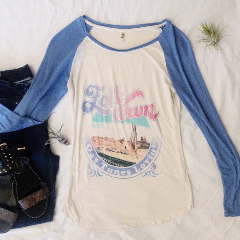 Spell and the Gypsy Folk Town Raglan Medium